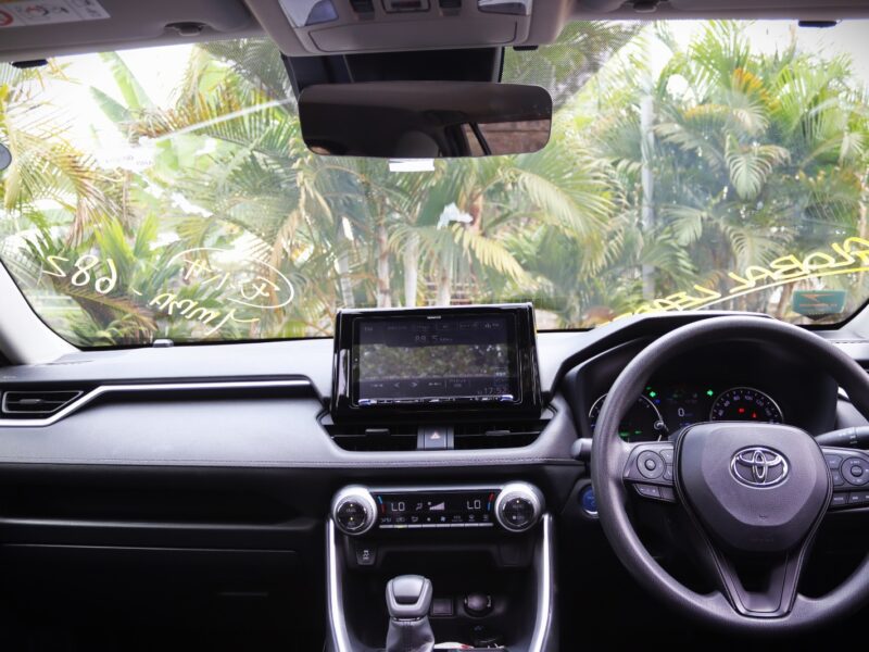 🌿 2020 Toyota RAV4 Hybrid – Efficiency Meets Adventure | Black | AWD | Petrol-Electric
