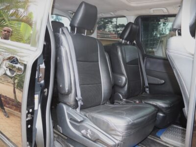 🚐 2016 Toyota Voxy – Spacious 7-Seater MPV with Double Sunroof | Black | Family Comfort Redefined