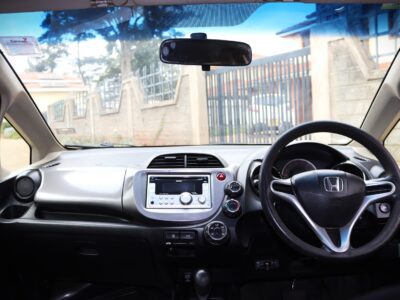 🚗 2012 Honda Fit – Reliable, Fuel Efficient & Budget-Friendly | NON-HYBRID