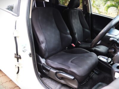 🚗 2012 Honda Fit – Reliable, Fuel Efficient & Budget-Friendly | NON-HYBRID