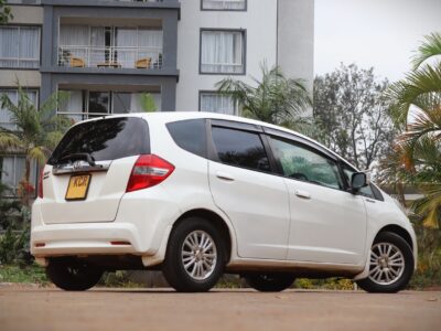 🚗 2012 Honda Fit – Reliable, Fuel Efficient & Budget-Friendly | NON-HYBRID