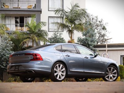 🚘 2018 Volvo S90 T6 Inscription – Blue | Luxury Sedan for Sale in Nairobi, Kenya