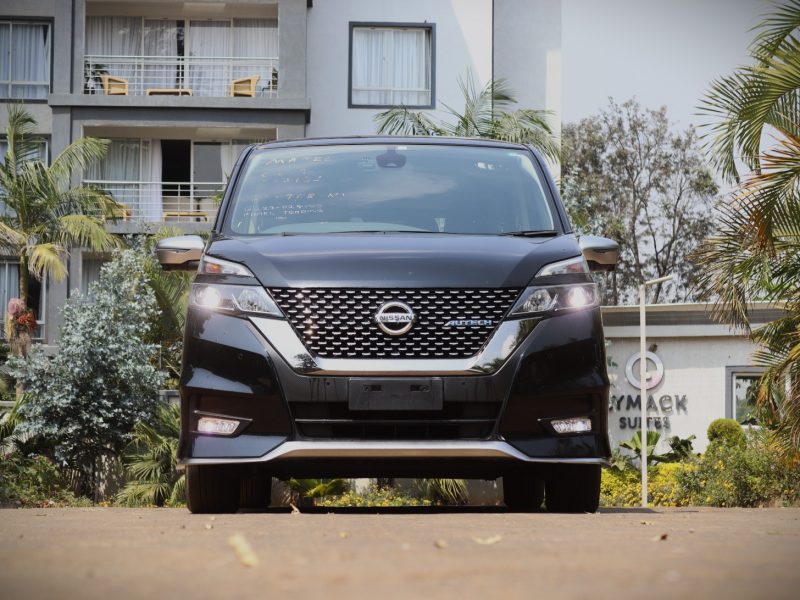 🚐 2018 Nissan Serena Autech – Black | Premium 8-Seater Family Van for Sale in Nairobi, Kenya