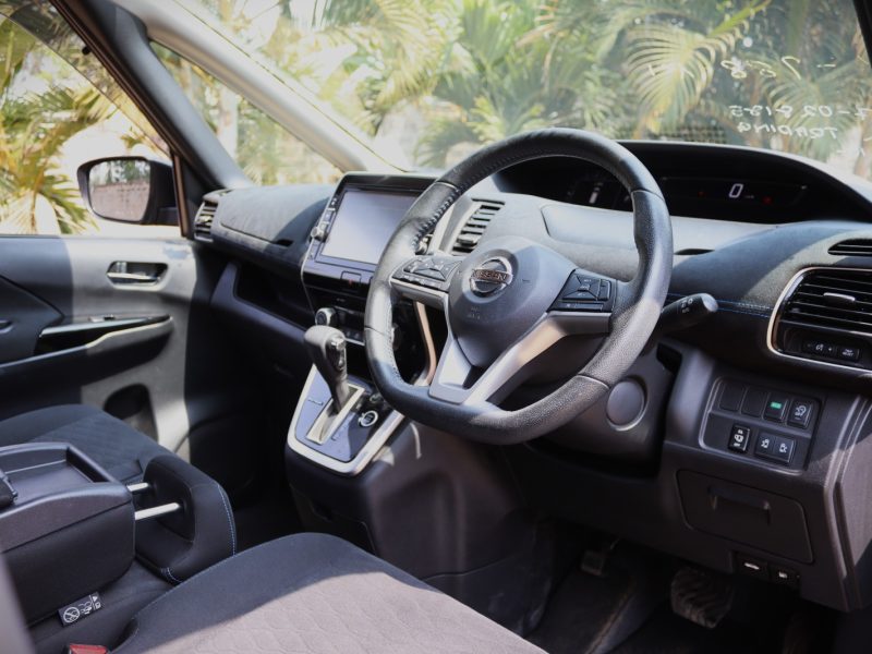 🚐 2018 Nissan Serena Autech – Black | Premium 8-Seater Family Van for Sale in Nairobi, Kenya
