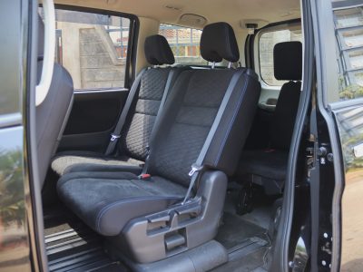 🚐 2018 Nissan Serena Autech – Black | Premium 8-Seater Family Van for Sale in Nairobi, Kenya