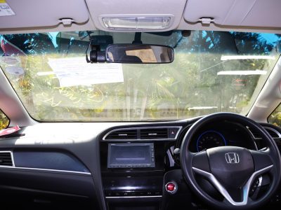 🚗 2018 Honda Fit Shuttle Hybrid – Elegant White, Stylish, Spacious, and Fuel-Efficient Wagon for Sale in Nairobi, Kenya