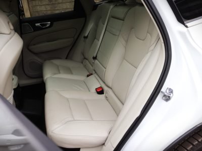 🚘 2018 Volvo XC60 T8 – White | Luxury Plug-In Hybrid SUV for Sale in Nairobi, Kenya