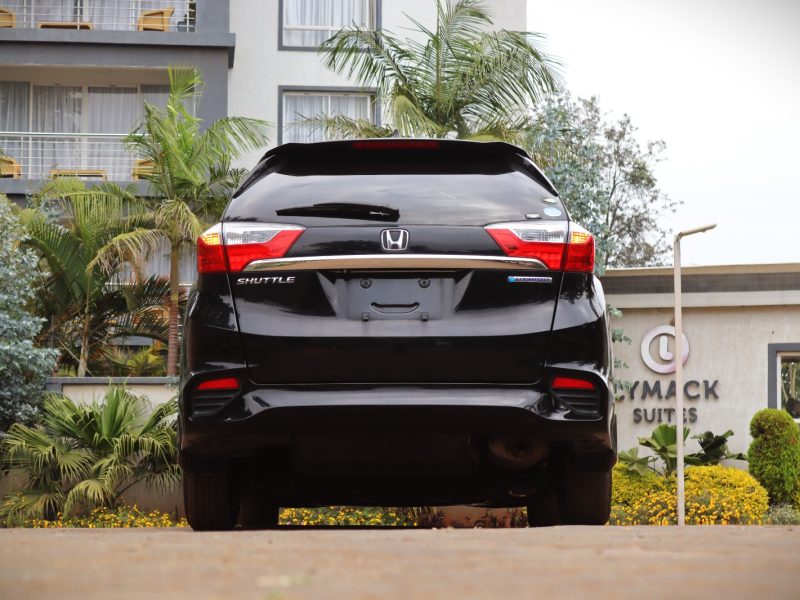 🚗 2018 Honda Fit Shuttle Hybrid – Black | Spacious, Fuel-Efficient Wagon for Sale in Nairobi, Kenya