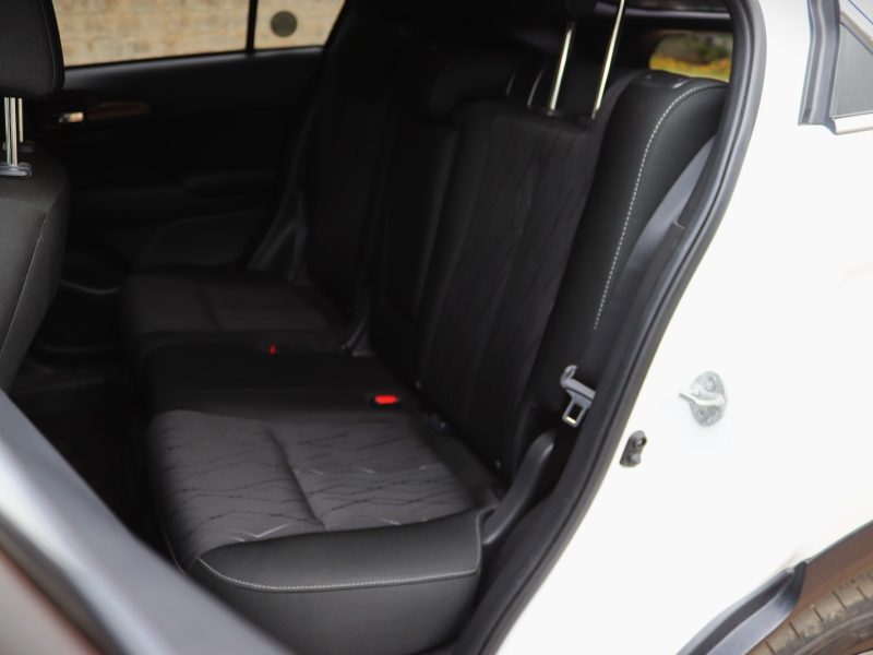 🚙 2018 Mitsubishi Eclipse Cross – White | Stylish, Sporty & Efficient SUV for Sale in Nairobi, Kenya