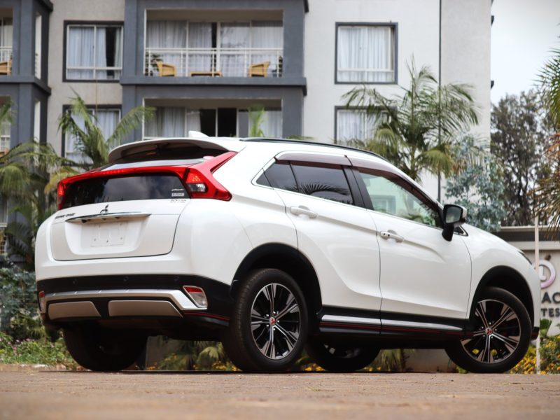 🚙 2018 Mitsubishi Eclipse Cross – White | Stylish, Sporty & Efficient SUV for Sale in Nairobi, Kenya