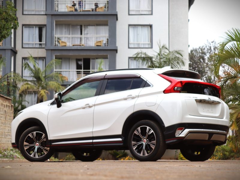 🚙 2018 Mitsubishi Eclipse Cross – White | Stylish, Sporty & Efficient SUV for Sale in Nairobi, Kenya