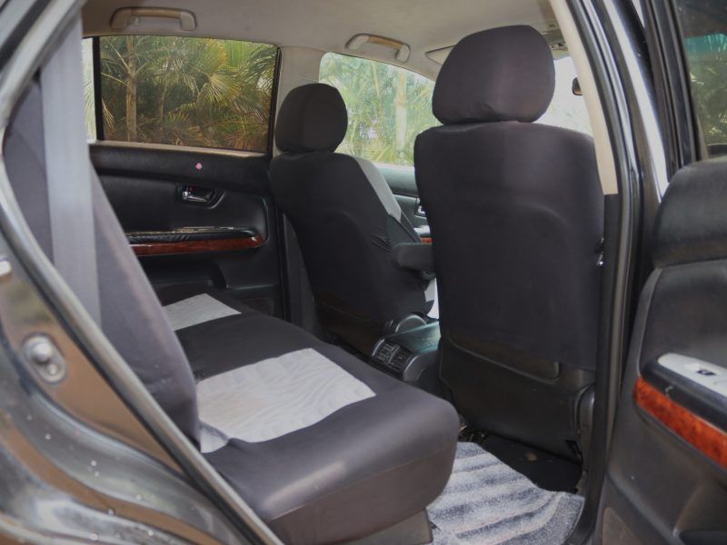 Toyota Harrier – Year 2008 – Timeless Luxury & Reliability 🚗✨