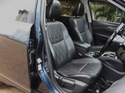 🚙 Nissan X-Trail 2015 – Green – Adventure Meets Comfort 🌿