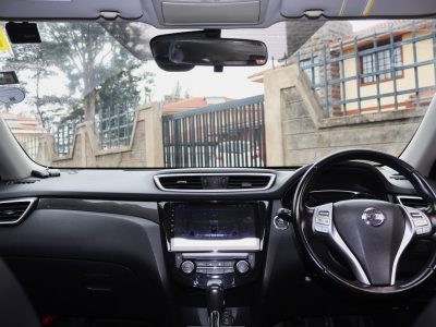 🚙 Nissan X-Trail 2015 – Green – Adventure Meets Comfort 🌿