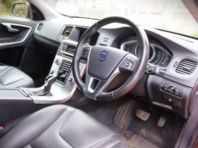 🚘 2018 Volvo V60 D4 Red – Sporty Elegance with Scandinavian Luxury