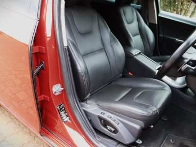 🚘 2018 Volvo V60 D4 Red – Sporty Elegance with Scandinavian Luxury