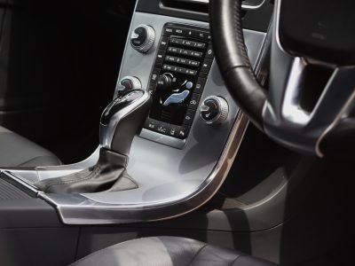 🚘 2018 Volvo V60 D4 White – Scandinavian Elegance on Wheels