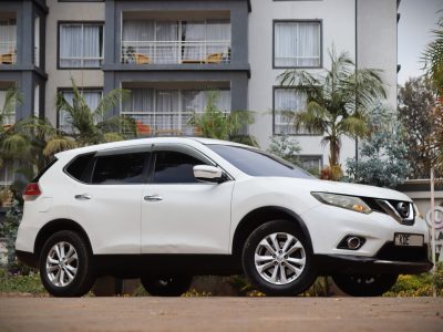 🚙 Adventure Ready: 2014 Nissan X-Trail White