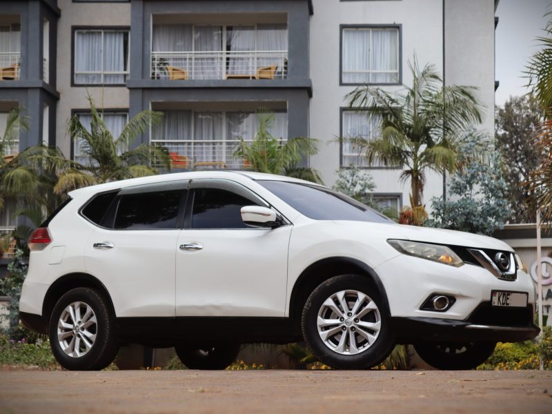 🚙 Adventure Ready: 2014 Nissan X-Trail White