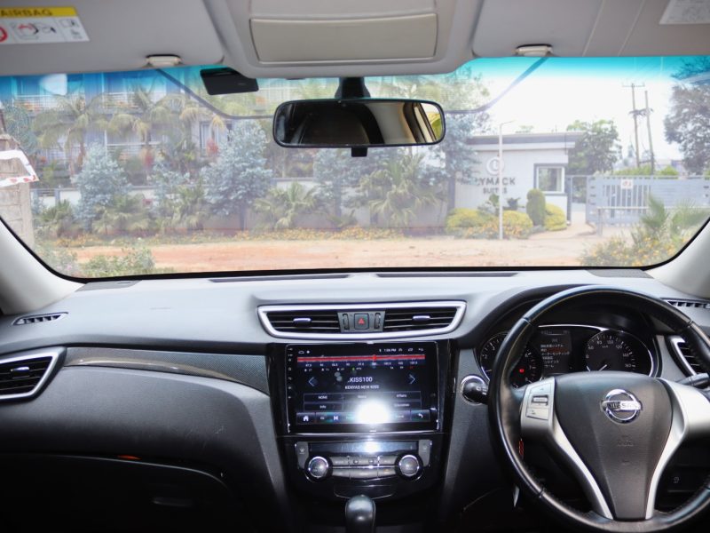🚙 Adventure Ready: 2014 Nissan X-Trail White