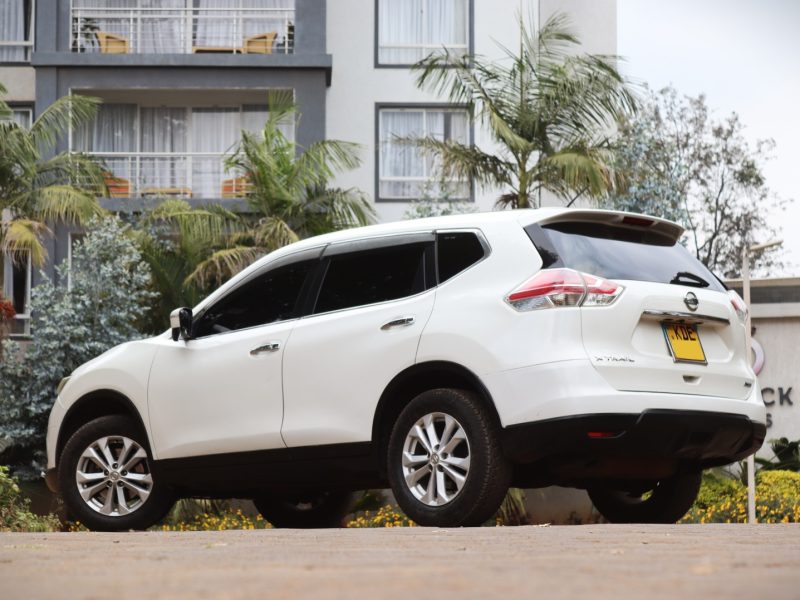 🚙 Adventure Ready: 2014 Nissan X-Trail White