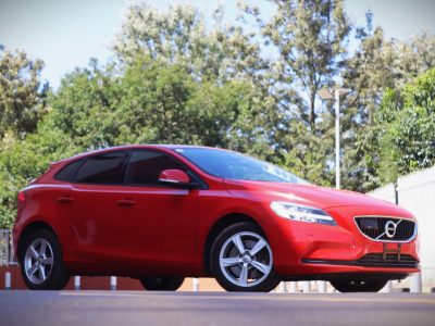 🔥 Sleek 2017 Volvo V40 T3 – Red Hot Hatchback with Power & Style 🚗❤️