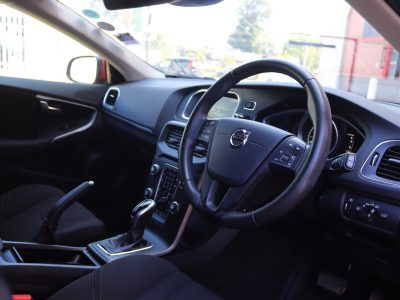 🔥 Sleek 2017 Volvo V40 T3 – Red Hot Hatchback with Power & Style 🚗❤️