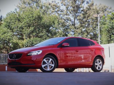 🔥 Sleek 2017 Volvo V40 T3 – Red Hot Hatchback with Power & Style 🚗❤️