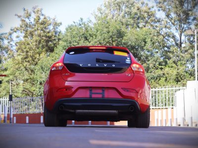 🔥 Sleek 2017 Volvo V40 T3 – Red Hot Hatchback with Power & Style 🚗❤️