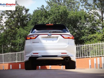 🚙 Elegant White Toyota Harrier 2017 – Luxury Meets Reliability