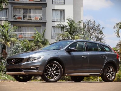 🚙 2018 Volvo V60 Cross Country – Adventure Meets Luxury 🌍
