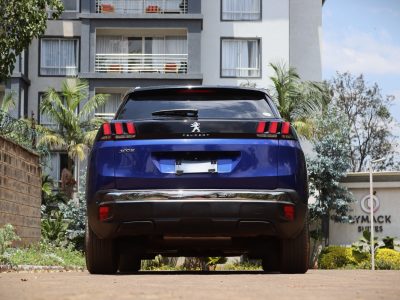 🔵 2018 Peugeot 3008 – French Elegance Meets Innovation 🇫🇷✨