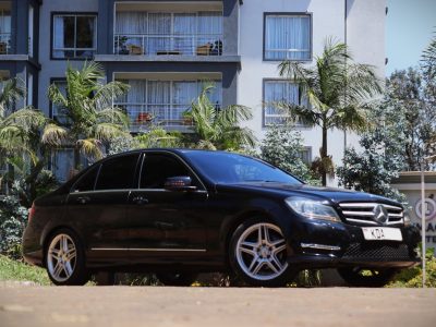 🖤 2014 Mercedes-Benz C200 – Black Luxury Sedan with 2000CC Engine 🚘✨