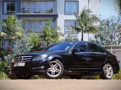🖤 2014 Mercedes-Benz C200 – Black Luxury Sedan with 2000CC Engine 🚘✨