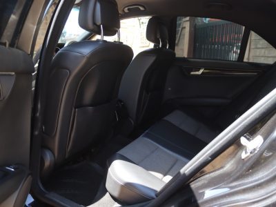 🖤 2014 Mercedes-Benz C200 – Black Luxury Sedan with 2000CC Engine 🚘✨