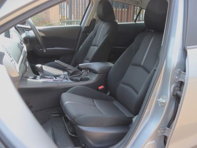 🚘 2018 Mazda Axela – The Stylish & Efficient Compact Sedan 🌟