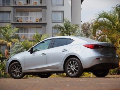 🚘 2018 Mazda Axela – The Stylish & Efficient Compact Sedan 🌟