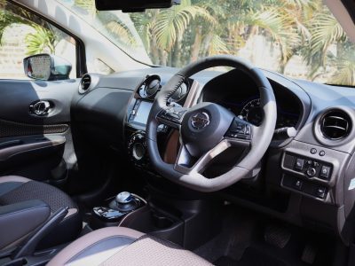 🔹 2018 Nissan Note Medalist E-Power – Hybrid Efficiency with Style ⚡🚗