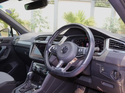 🚙 2018 Volkswagen Tiguan R-Line – 2000CC Petrol | Sporty Luxury SUV ✨