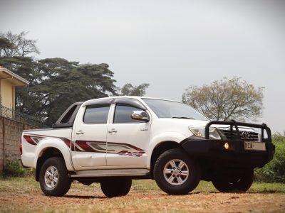 ⚡ 2013 Toyota Hilux Double Cab – 2400CC Diesel | Rugged Workhorse Pickup 💪🚛