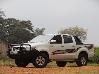 ⚡ 2013 Toyota Hilux Double Cab – 2400CC Diesel | Rugged Workhorse Pickup 💪🚛