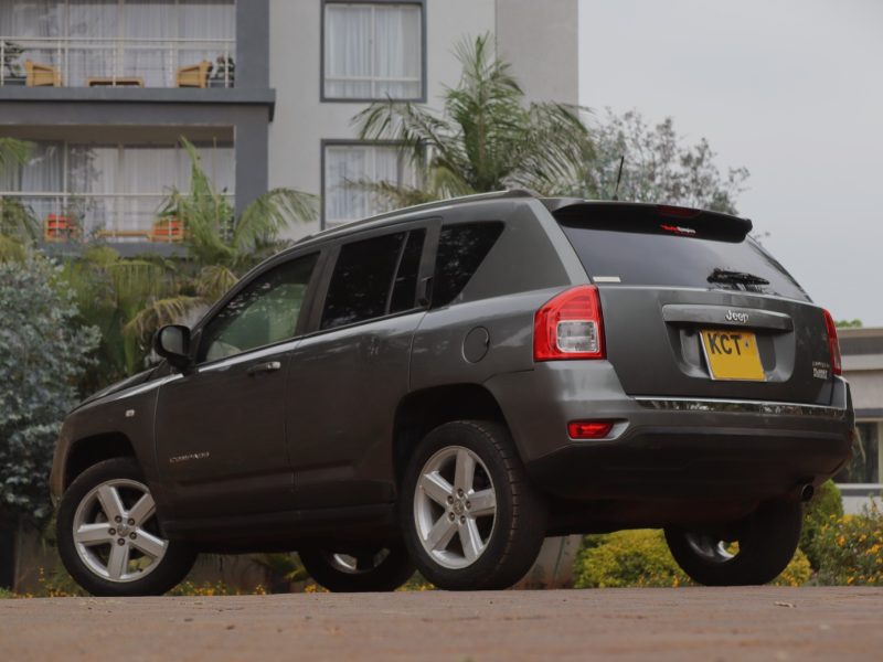 🏞️ 2011 Jeep Compass – 2400CC Petrol | Rugged American SUV 🚙✨