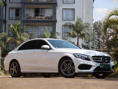 🌟 2018 Mercedes-Benz C220d White – Luxury Diesel Sedan in Nairobi 🚘✨