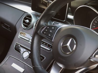 🌟 2018 Mercedes-Benz C220d White – Luxury Diesel Sedan in Nairobi 🚘✨