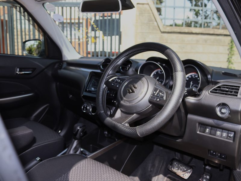 🖤 2019 Suzuki Swift Black – Stylish & Fuel-Efficient 1300CC Petrol Hatchback in Nairobi