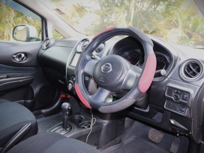 🚗 2013 Nissan Note Silver – Reliable 1300CC Petrol Hatchback in Nairobi 🌟