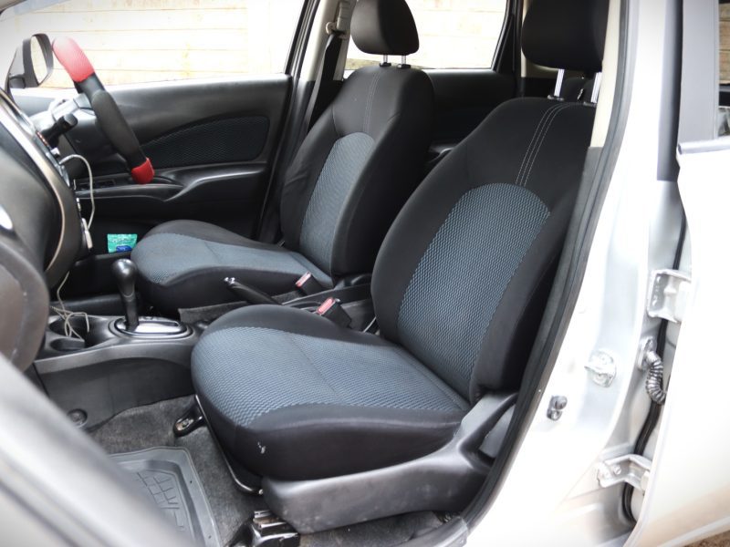 🚗 2013 Nissan Note Silver – Reliable 1300CC Petrol Hatchback in Nairobi 🌟
