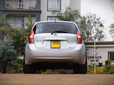 🚗 2013 Nissan Note Silver – Reliable 1300CC Petrol Hatchback in Nairobi 🌟