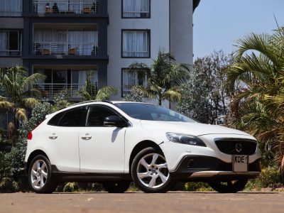 2014 Volvo V40 Cross Country White – Rugged Elegance Meets Scandinavian Safety
