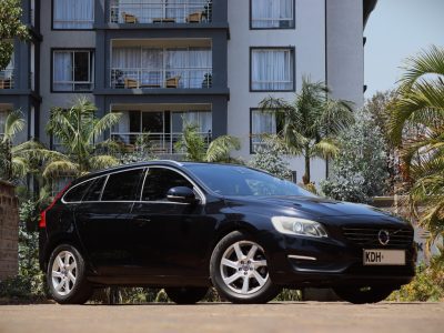 2014 Volvo V60 T4 Black – Scandinavian Luxury in a Sleek Estate